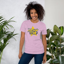 Load image into Gallery viewer, Esta maestra siempre brilla / Always Shine Teacher Tshirt
